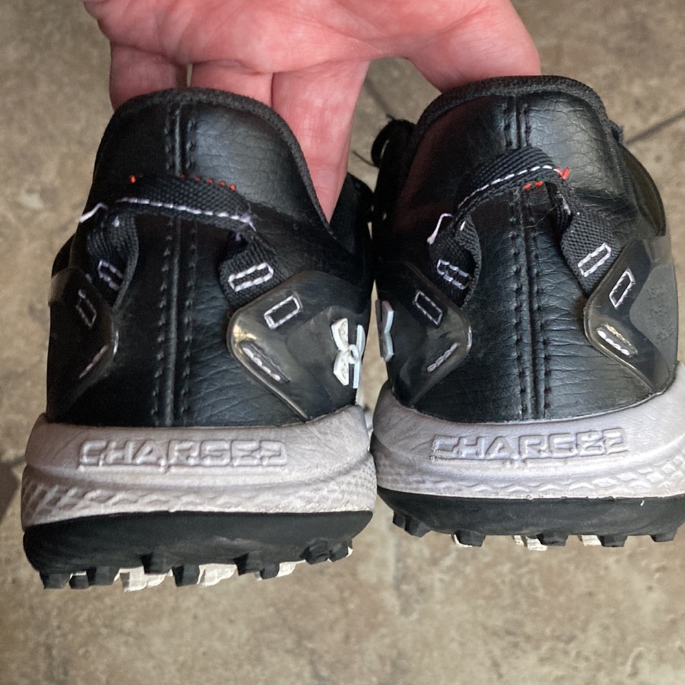 Under Armour 7.5 Mens Baseball Shoes Cleats White Black Grey Nice Condition - Picture 3 of 7